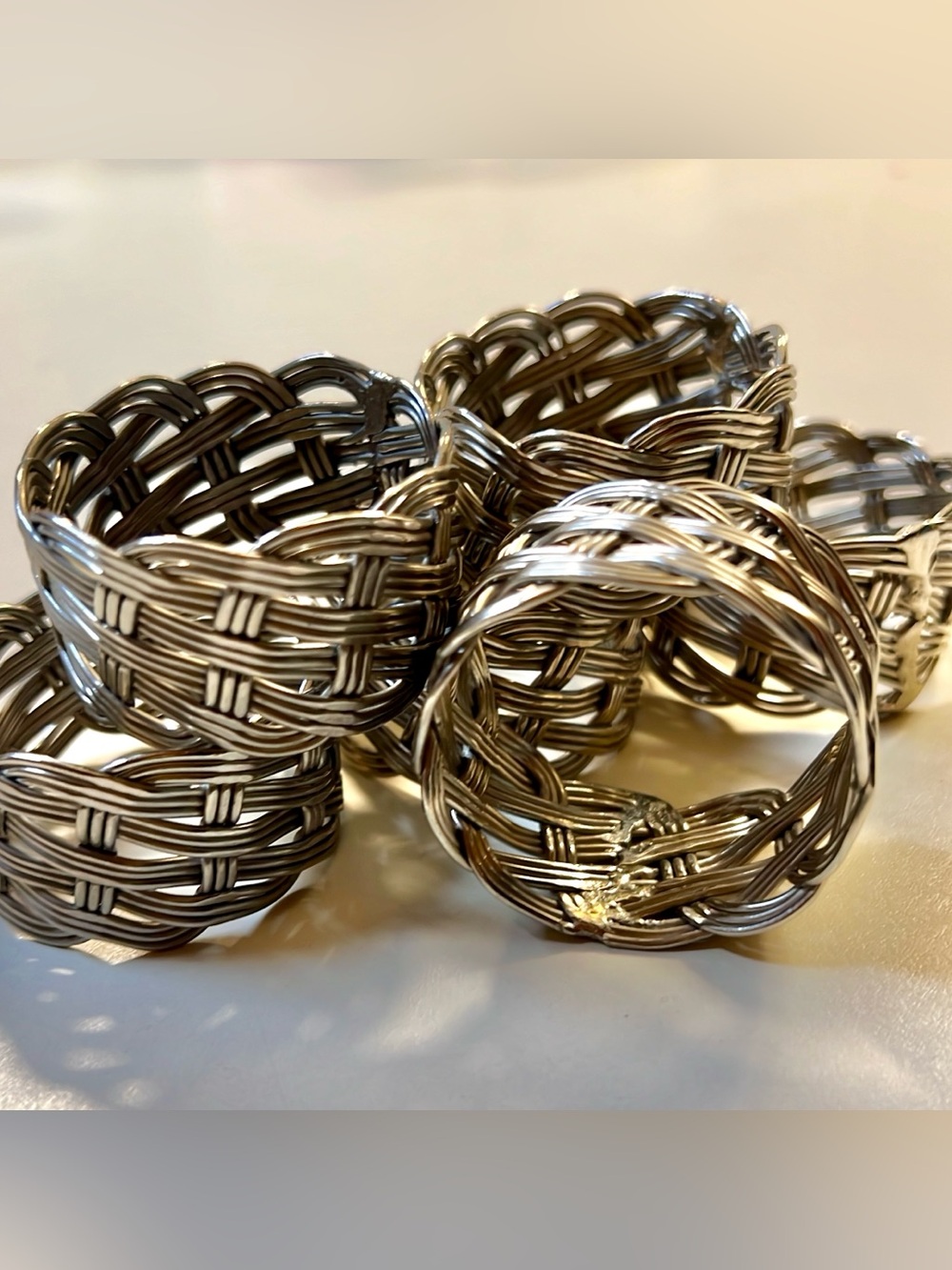 Silver Tone Farmhouse Rustic Woven Metal Accent pattern Napkin Rings Set Of 6